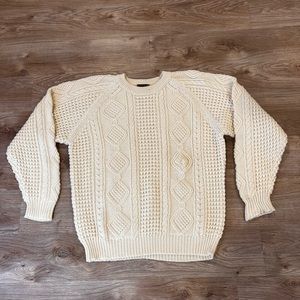 Women’s Hand Knit  Fisherman Wool Sweater Size Large Ivory  Pullover Round Neck